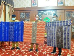 Fantastis, Pemkab Pamekasan Anggarkan Rp 800 Juta untuk Beli Sarung Persiapan Ramadan