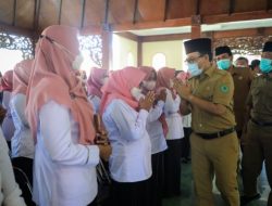 Bupati Pamekasan Baddrut Tamam Lantik 374 PPPK dan Pejabat Fungsional