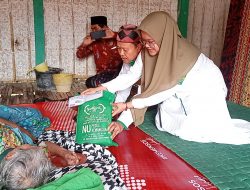 LAZISNU Pamekasan Salurkan Bantuan untuk Lansia Lumpuh
