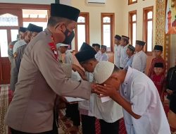 Peringati 10 Muharram, Polres Pamekasan Santuni Puluhan Anak Yatim