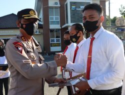 Kapolres Pamekasan Berikan Penghargaan untuk Lima Anggota Reskrim Berprestasi