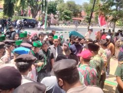 HMI Pamekasan Demo Tolak Kenaikan Harga BBM Bersubsidi dan Tarif Listrik