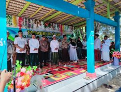 Ponpes Matsaratul Huda Gelorakan Sholawat dan Tadabur Alam di Pantai Talang Siring Pamekasan