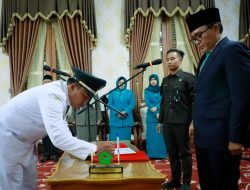 Resmi, Dua Kepala Desa Hasil PAW di Pamekasan Dilantik
