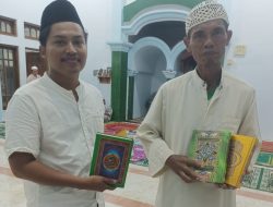 Pamekasan Channel Distribusikan Waqaf Al-Qur’an di Daerah Pegantenan