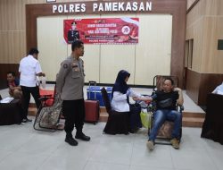 Bersama PMI, Polres Pamekasan Gelar Donor Darah