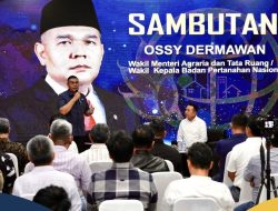 Kunjungi Kantah Kabupaten Gresik, Wamen Ossy Tekankan Ini untuk Pengelolaan Pertanahan