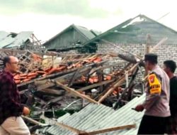 4 Gudang Garam di Pamekasan Digulung Puting Beliung