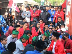 Memanas Demo Cipayung Plus Pamekasan Tolak UU TNI, Dewan Sepakati Tuntutan Massa