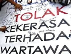 Polisi Harus Tangkap Semua Pelaku yang Angkuh Bacok Wartawan Sampang