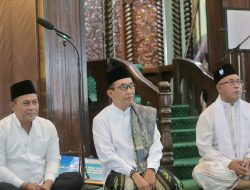 Bupati dan Wabup Pamekasan Laksanakan Safari Jum’at Kedua di Masjid Agung Asy-Syuhada