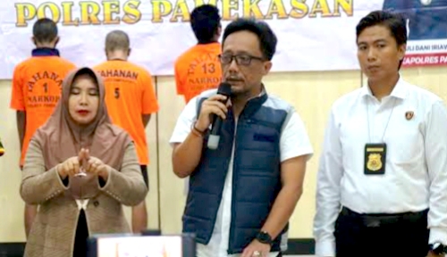 Dok : AKP Doni Setiawan Kasatreskrim Polres Pamekasan saat ungkap kasus lain di Mapolres Pamekasan. (Foto: Pamekasan Channel).