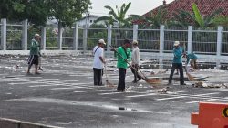 Usai Konser Valen DA7, Halaman Stadion Pamekasan Dibersihkan