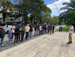 Gas ke KPK, Aktivis Pamekasan Demo Bea Cukai Jatim I, Desak Sikat Rokok HJS Mild Produksi PR Subur Jaya