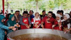 Bupati Pamekasan dan Inul Daratista Ikut Masak 5.000 Porsi di Festival Berkah Royco