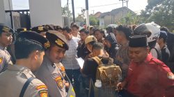 Dear Jatim Gelar Aksi, Desak Polres Pamekasan Usut Tuntas Dugaan Pengancaman di Desa Plakpak