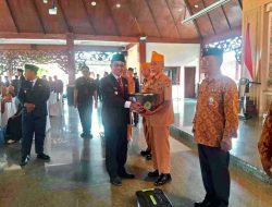 Hari Kesaktian Pancasila, Bupati Pamekasan Berikan Tali Asih untuk Veteran